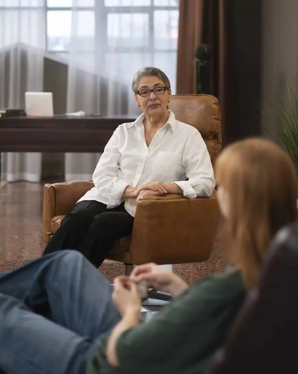 authentic-scene-young-person-undergoing-psychological-therapy-scaled-e1708975759781-min